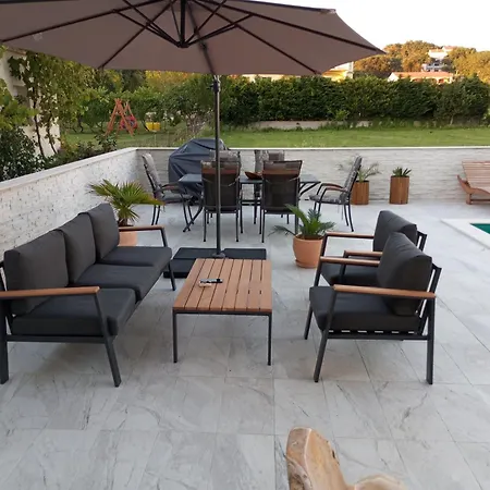 Cucic Apartment Lopar